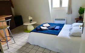 Suites Rive Gauche - FONTAINEBLEAU Chez Monique